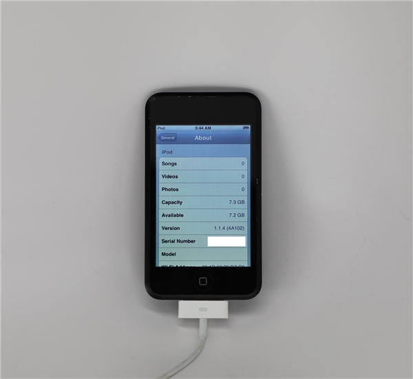 第一代iPod touch原型机曝光：最初版iOS界面让人无限回忆