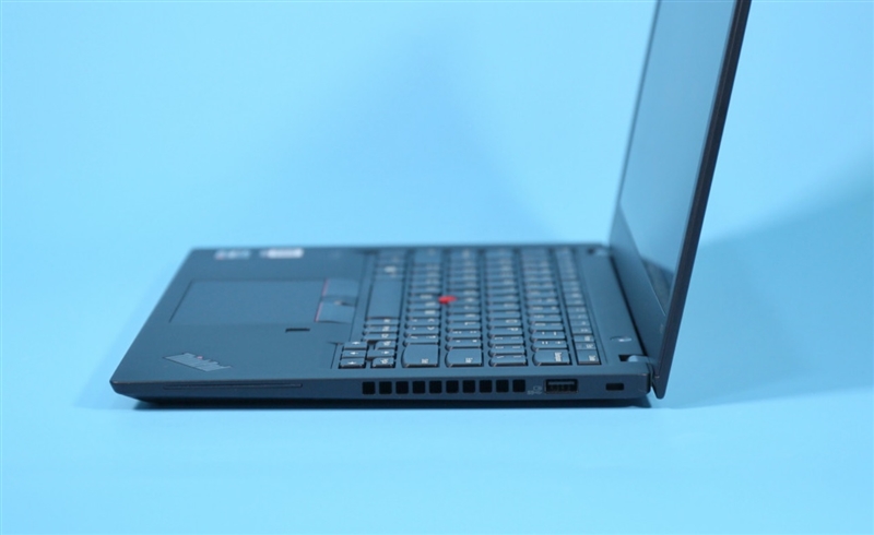 超值的AMD小黑！ThinkPad X13锐龙版评测：令人窒息的性价比