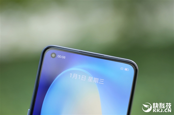 迄今为止最轻Realme！真我X7 Pro C位色开箱图赏