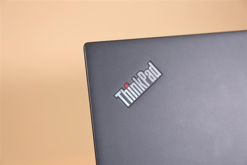 碳纤维材质更轻盈耐用！ThinkPad T14s评测：锐龙7 Pro性能无忧