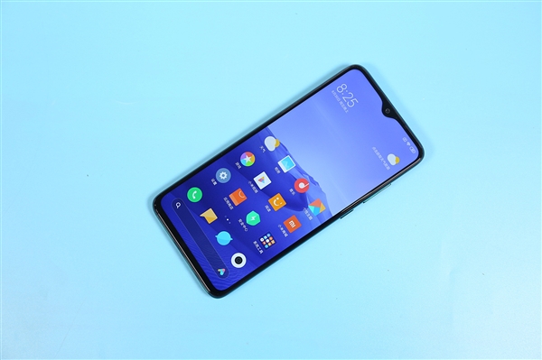 Redmi Note 10渲染图曝光：挖孔直屏、侧指纹、4800万三摄