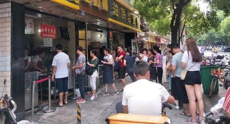 一家小小的早餐店，年赚百万！老板的营销套路太牛逼