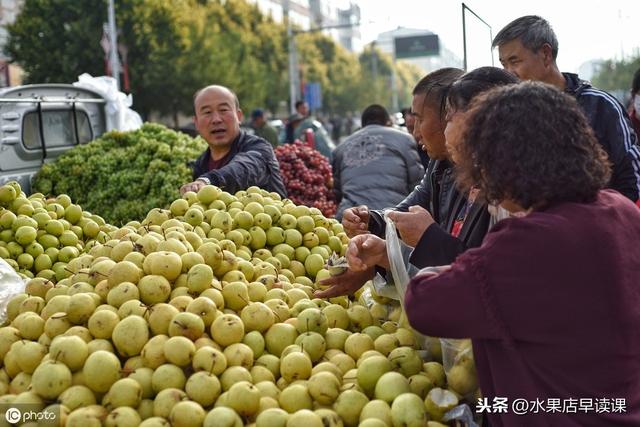 水果生意有啥成功秘诀？卖水果大叔传授经验，网友：学到了