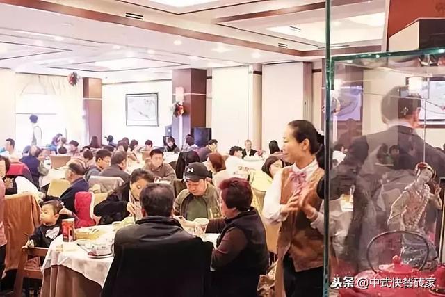 这样发朋友圈，餐厅生意会越来越好！