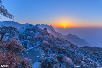 人间四月芳菲尽是哪首诗（大林寺桃花全诗赏析和诗意）