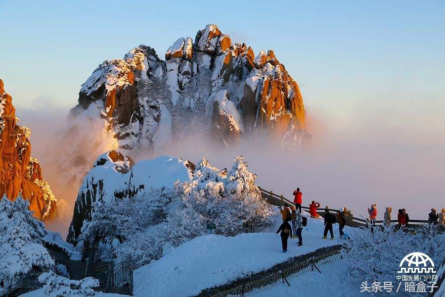 黄山最有代表的诗句（形容黄山景色美的短句）