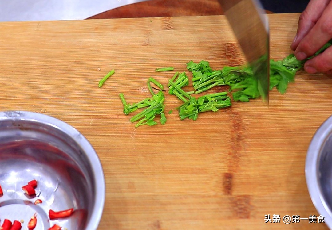 黄花菜怎么吃_黄花菜的做法步骤