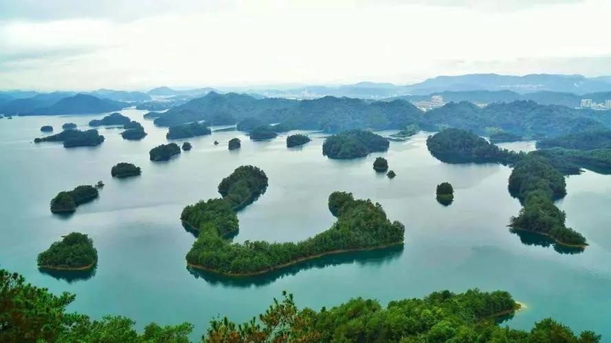 浙江的旅游景点有哪些_浙江著名的旅游景点排行