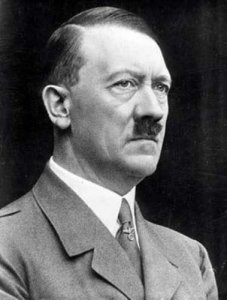 希特勒什么时候死的_希特勒的死亡真相