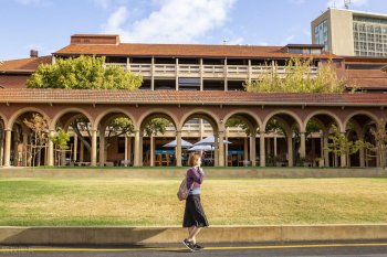 高中升学宴主持模板_高中升学宴主持范文