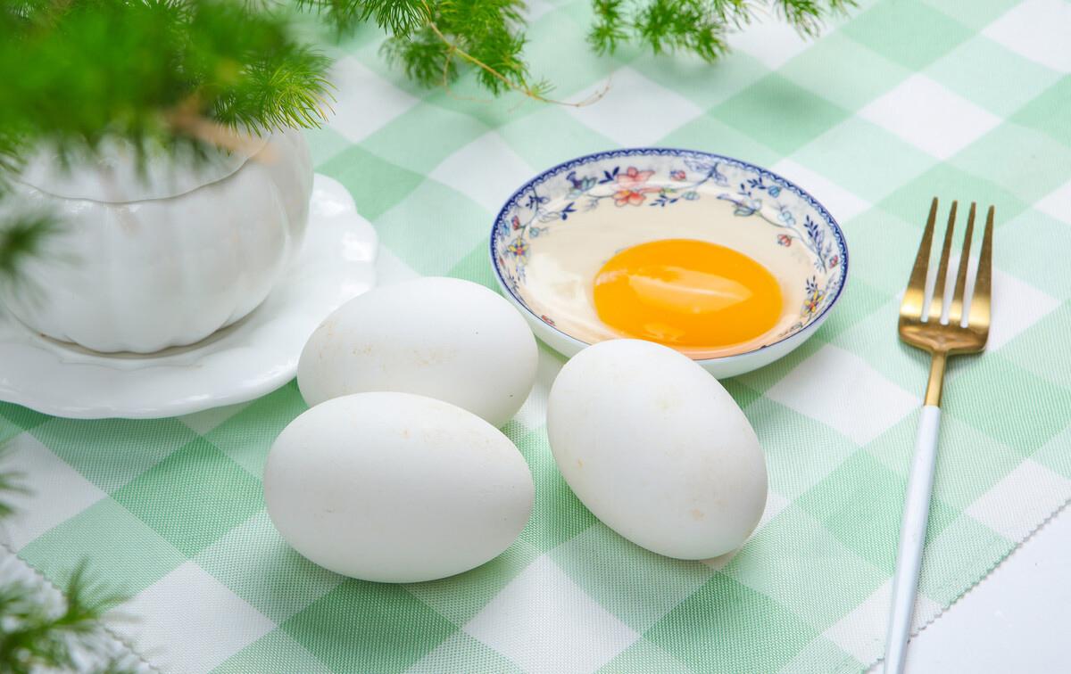 鹅蛋有啥好处_鹅蛋的好处和营养价值