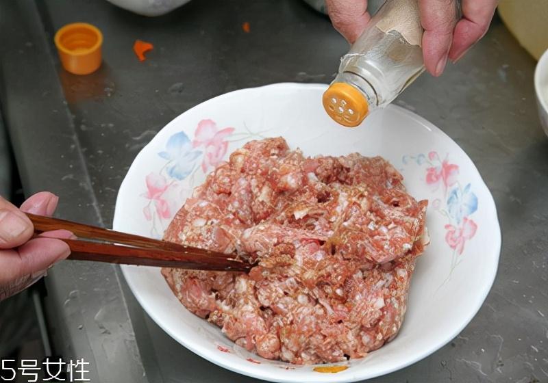 肉丸子怎么做不会散_肉丸子的正确制作方法