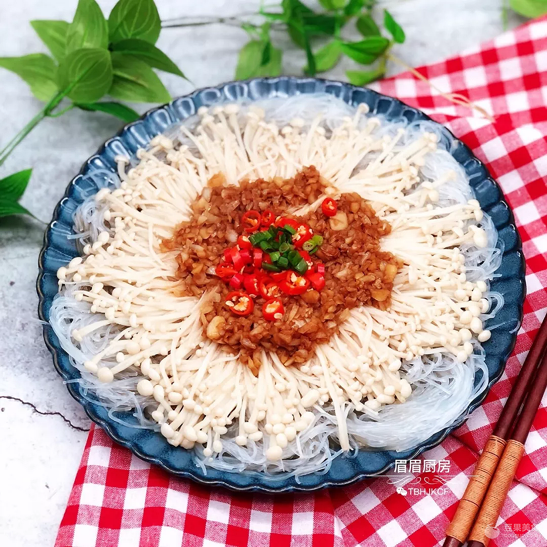 蒜蓉粉丝金针菇怎么做_蒜蓉粉丝金针菇的做法