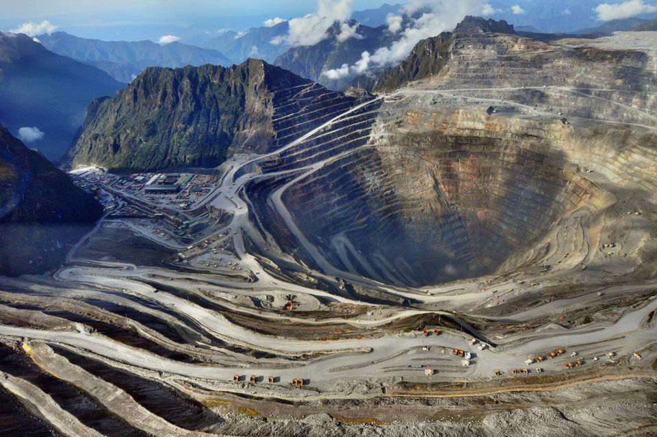 世界上最大铜矿位于哪里_史上最大铜矿地理位置