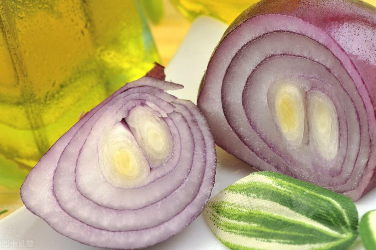 紫皮洋葱和黄皮洋葱哪个好吃_有什么区别