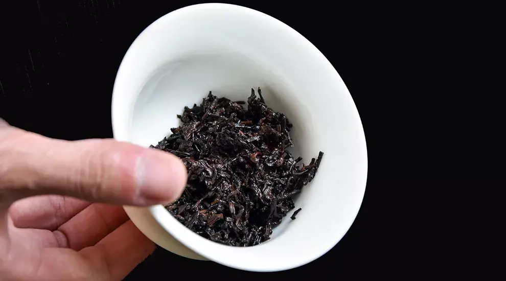 普洱生茶和熟茶哪个好_普洱生茶和熟茶的区别