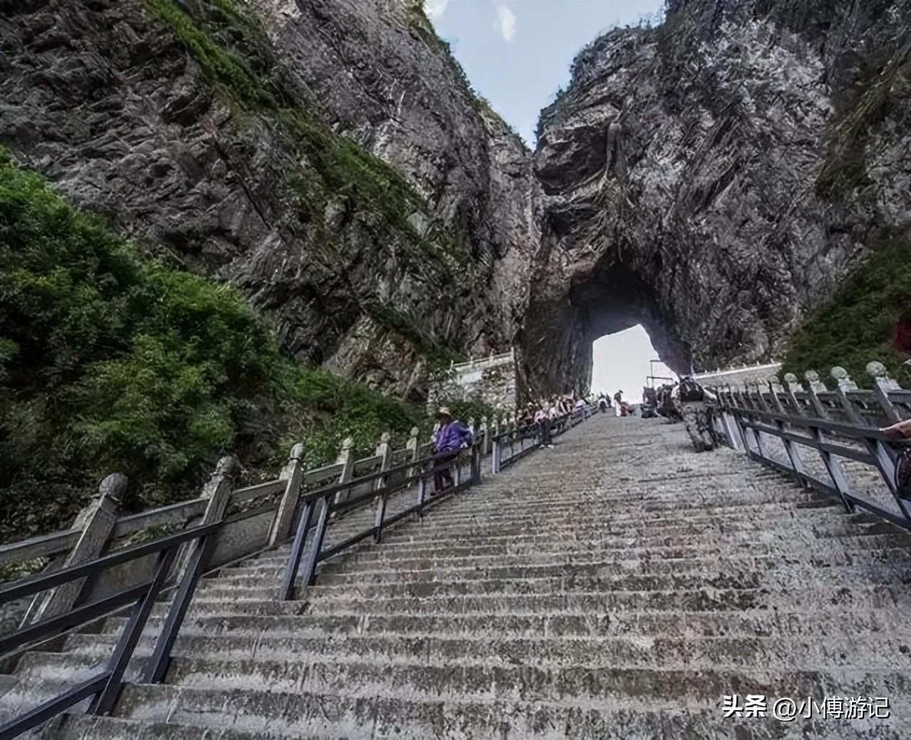 张家界旅游景点有哪些_张家界旅游必去景区