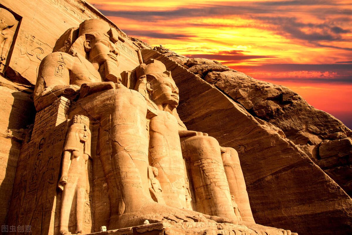 古埃及最强大的军事帝国是谁建立的