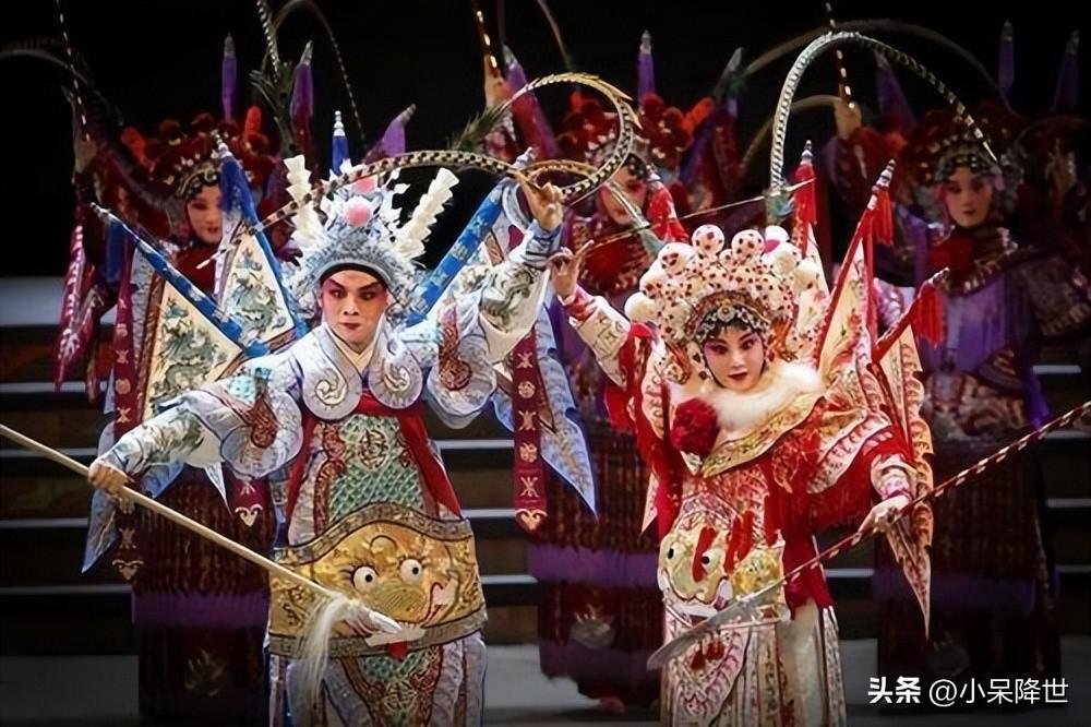 戏曲属于中国传统文化吗，戏曲是我国传统的戏剧形式