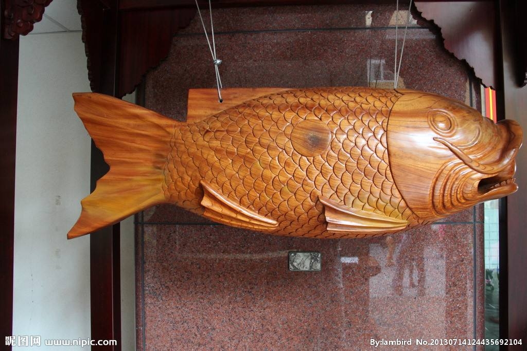 和尚为什么敲木鱼时要念经，木鱼在佛教中的作用