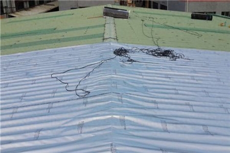 屋顶漏水怎么处理，屋顶漏水用什么材料处理