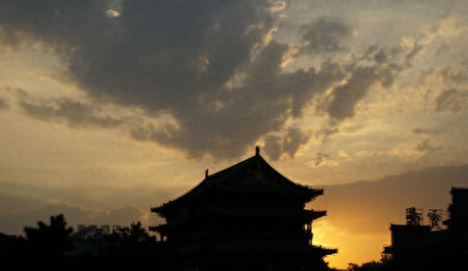 余秋雨水平如何，如何评价余秋雨