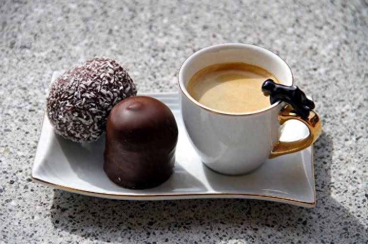 巧克力和咖啡有什么不同，巧克力跟咖啡有什么区别