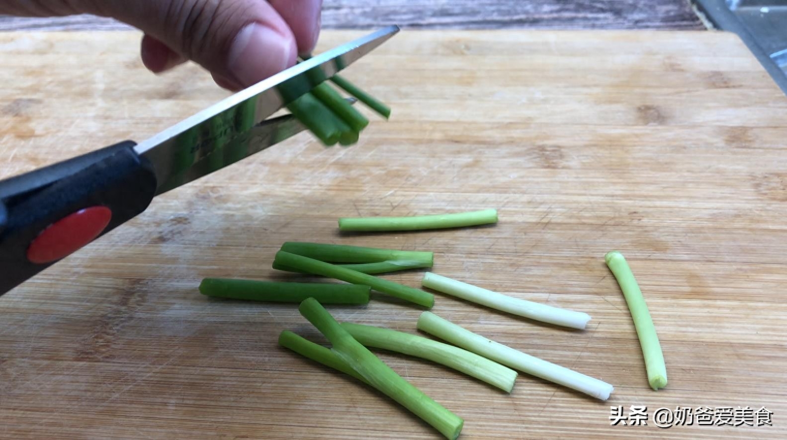 油豆腐怎么做，油豆腐的做法教程