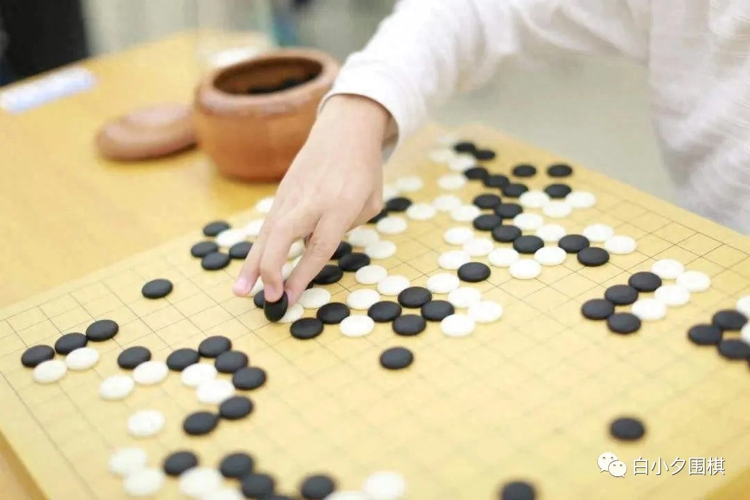 围棋和象棋哪个更复杂，围棋和象棋一样吗