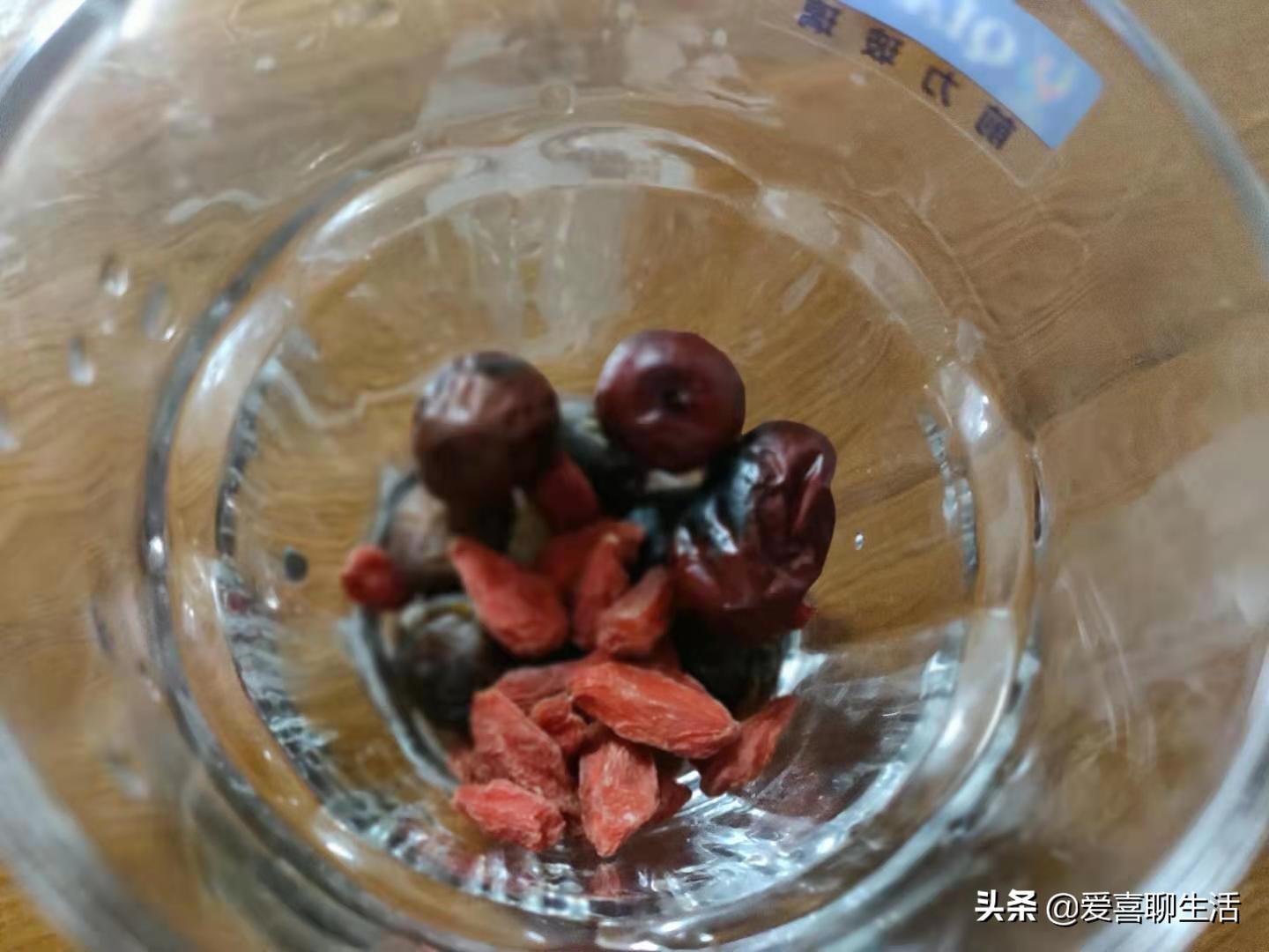 桂圆红枣茶怎么做？桂圆红枣茶有哪些功效？